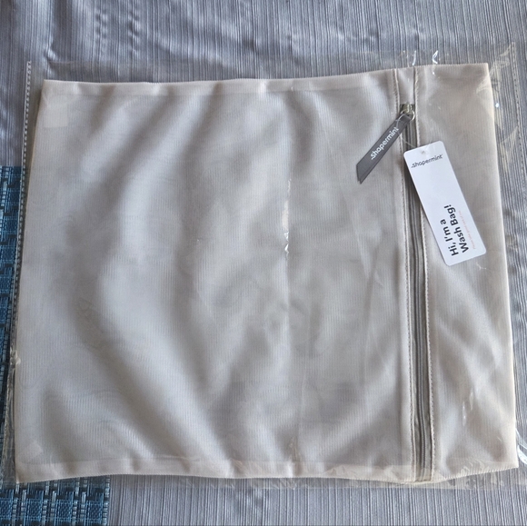 Shapermint Taupe Wash Bag - Picture 2 of 2